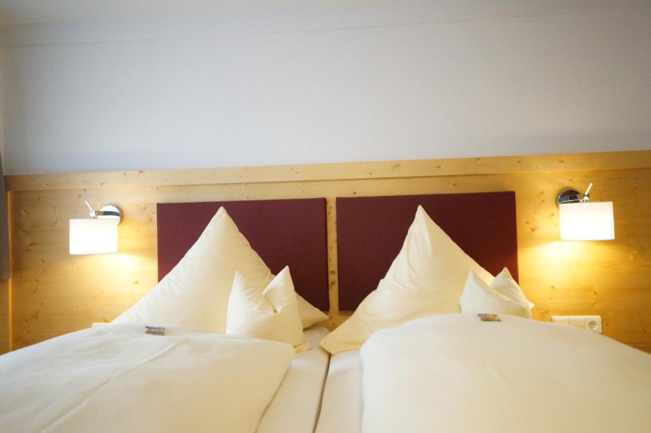 Landhotel Und Apartments Sonneck Feldberg  Exterior photo